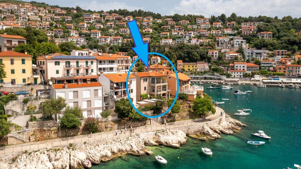 Seafront 2-Bedroom Apartment Nika - Rabac Buitenkant foto